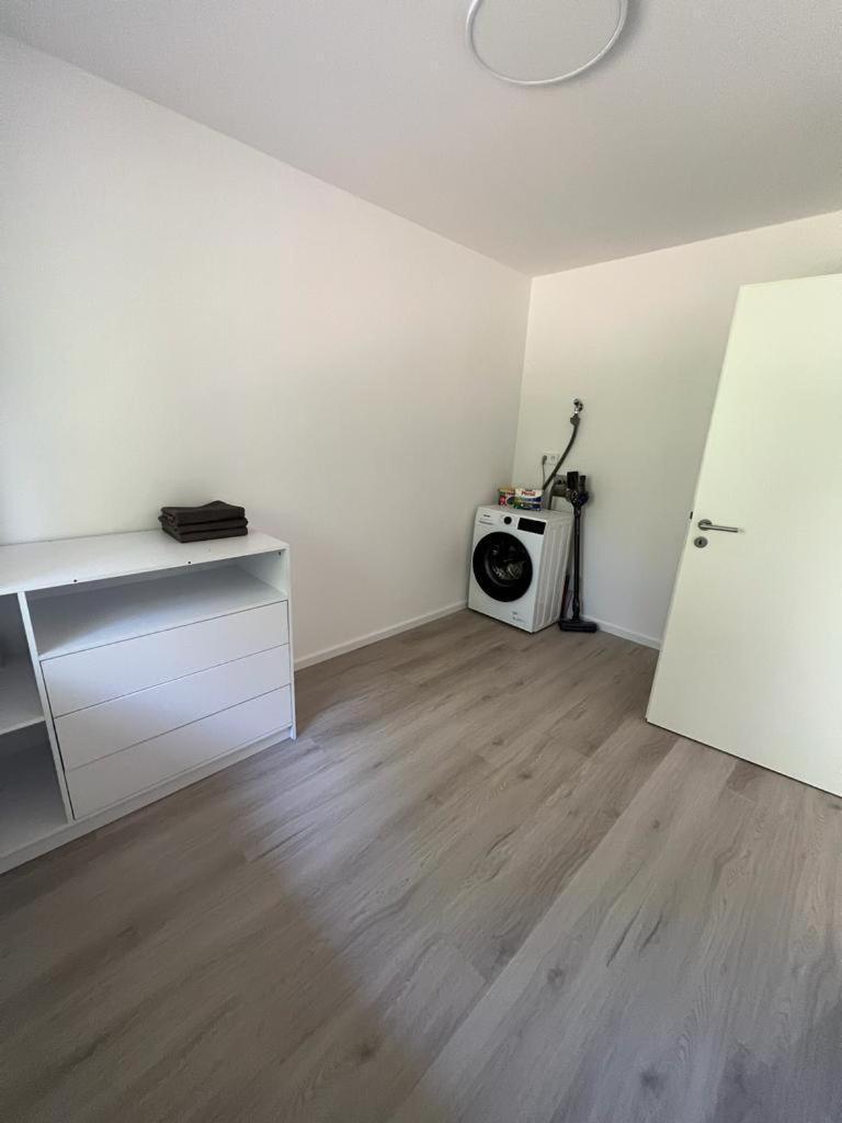 Ferienwohnung: Waldblick Hatten Bagian luar foto
